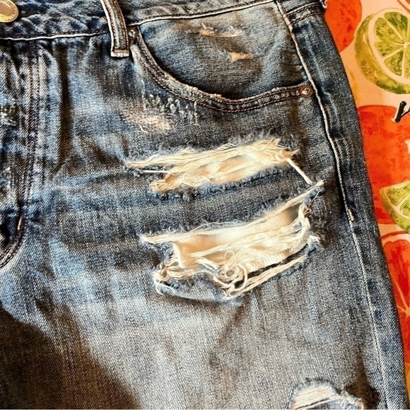 AMERICAN Eagle Outfitters Tom Girl Jean Cut Off Shorts Size 16 NWT - Picture 4 of 9